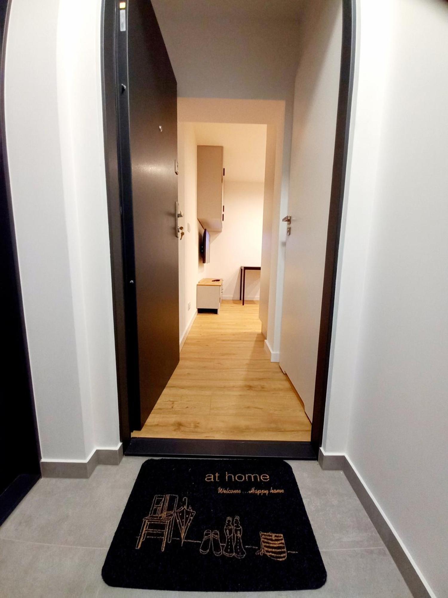 Neoapartments Lotnicza Wrocław Eksteriør bilde